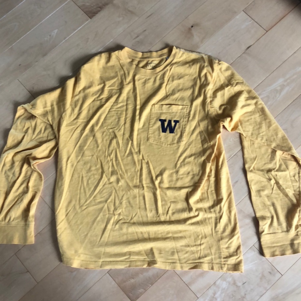 - university of Washington long sleeve shirt
